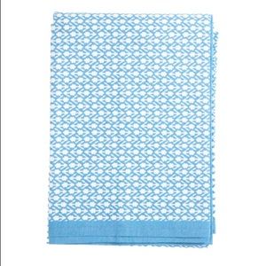 NWT Amanda Lindroth Blue Floral Tablecloth (L)